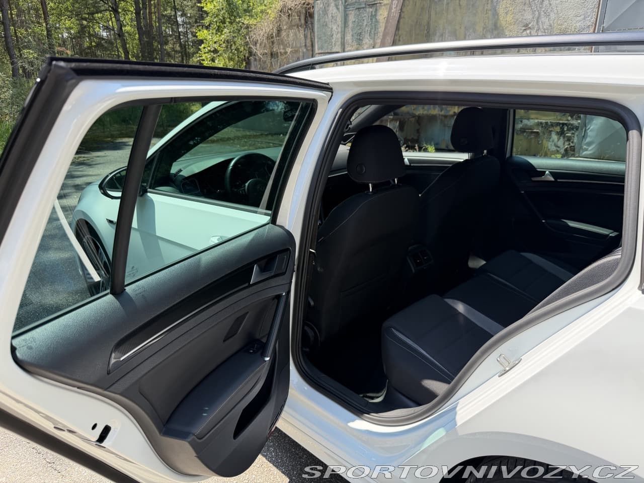 2016 Volkswagen GOLF - 17