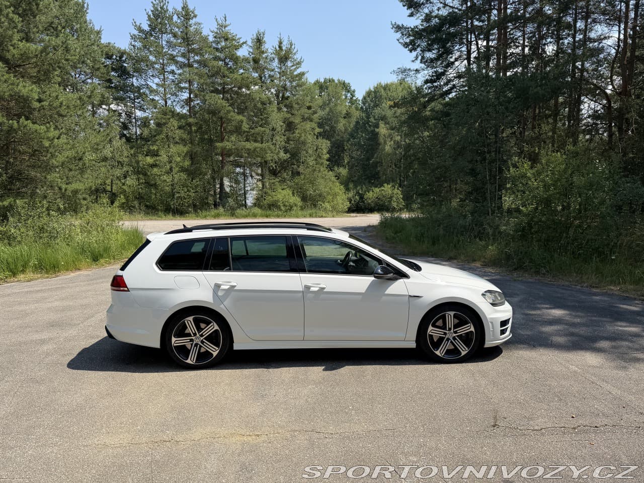2016 Volkswagen GOLF - 9