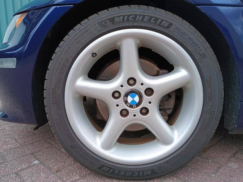 1998 BMW Z3 - 8