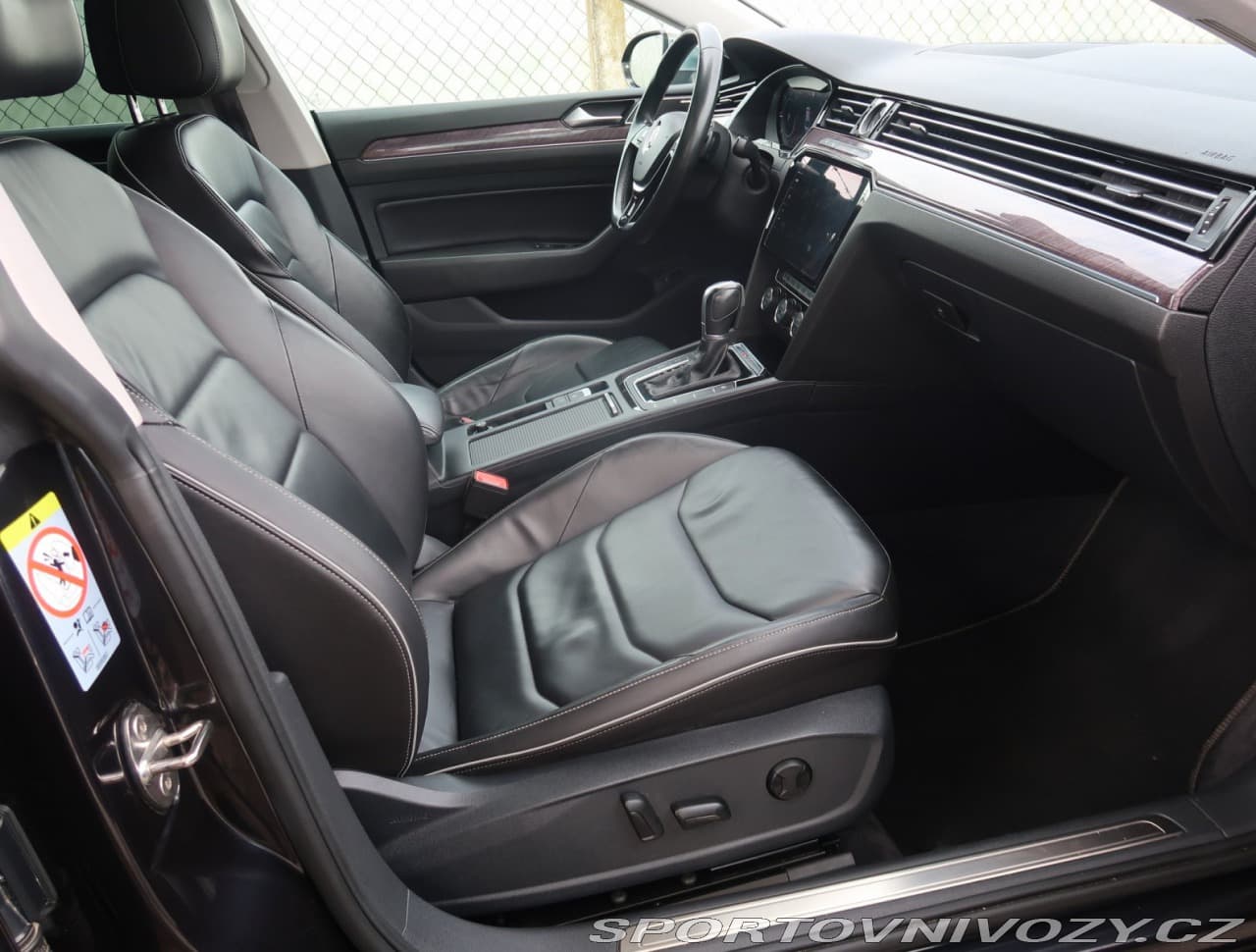 2017 Volkswagen ARTEON - 9