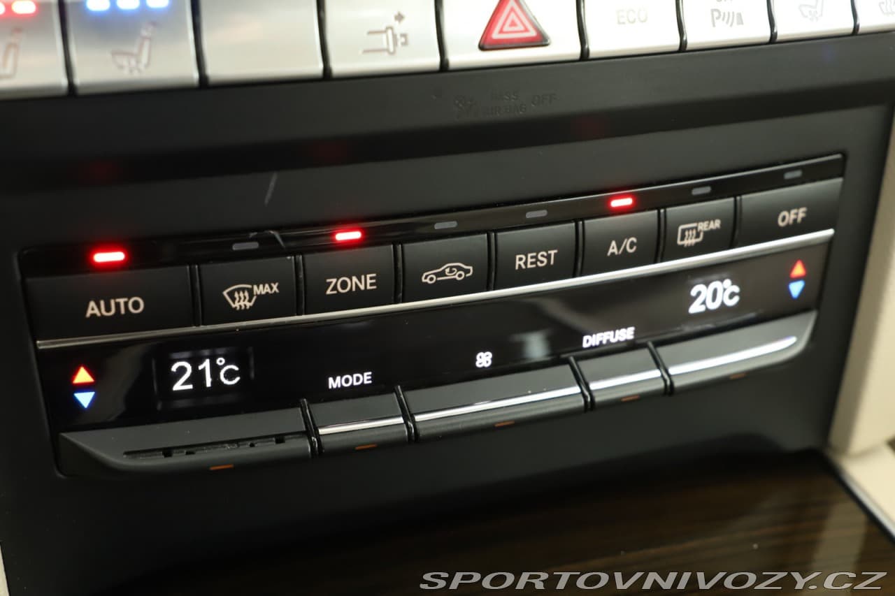 2013 Mercedes-Benz E-CLASS - 12
