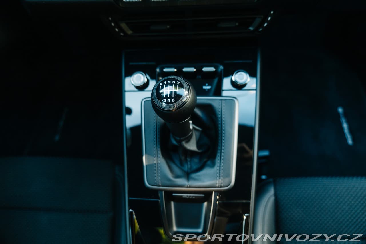 2023 Porsche 911 - 12