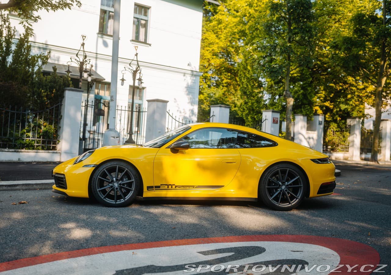 2023 Porsche 911 - 2