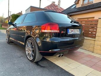 2004 Audi S3 - 10