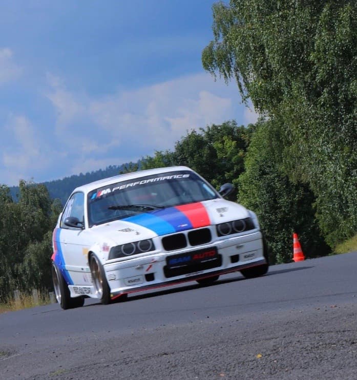 1992 BMW 3-SERIES - 8