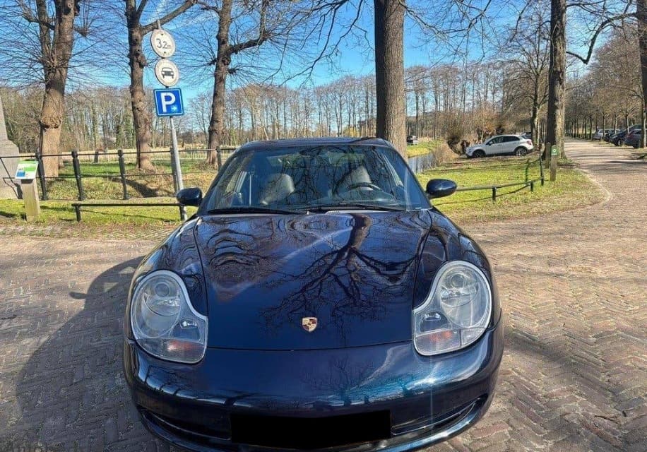 2000 Porsche 911 - 2