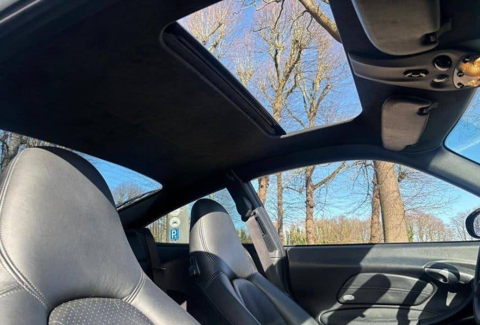 2000 Porsche 911 - 20