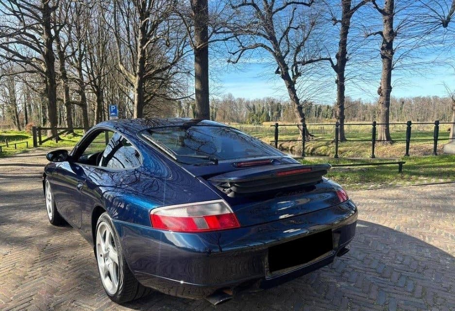 2000 Porsche 911 - 7