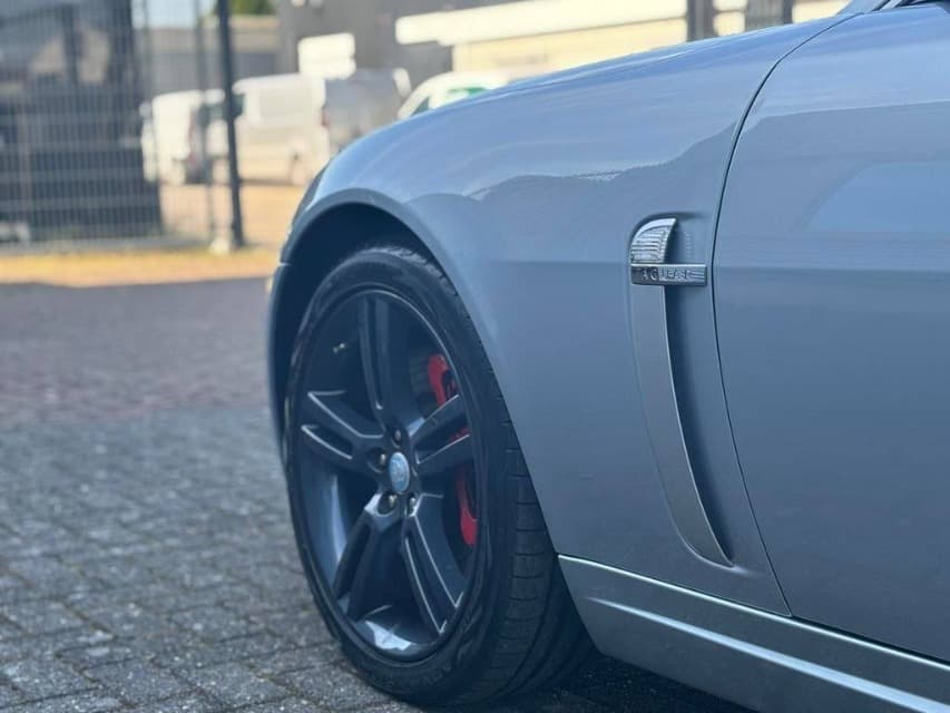 2006 Jaguar XK - 18