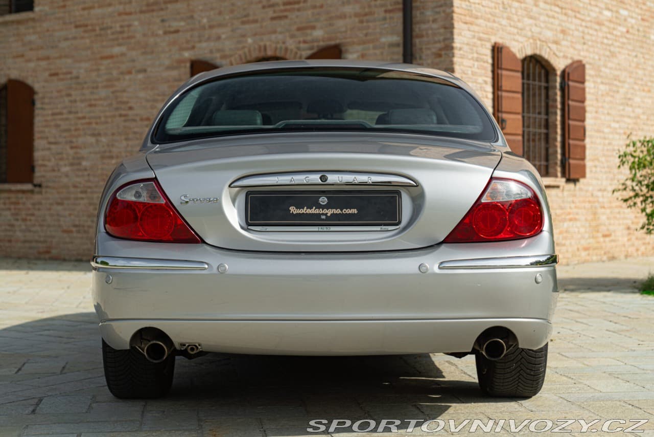 2004 Jaguar S-TYPE - 8