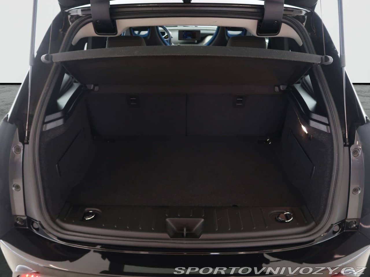 2020 BMW i3 - 14