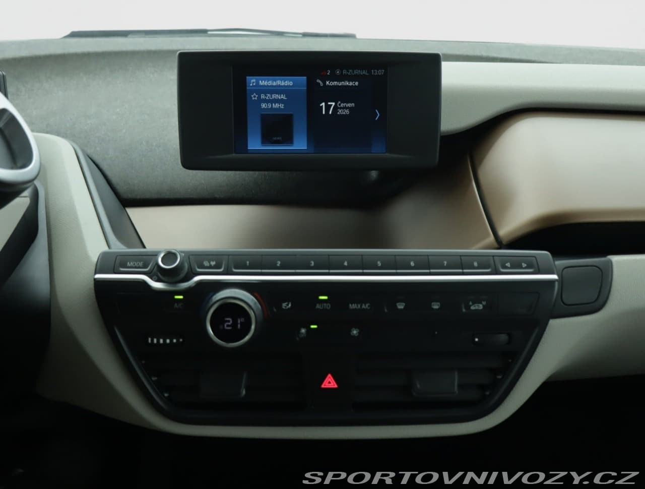 2019 BMW i3 - 12