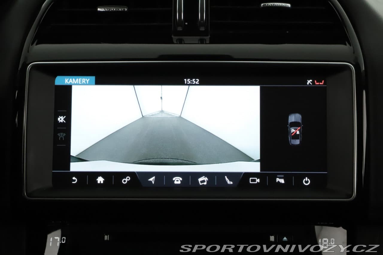 2018 Jaguar F-PACE - 14