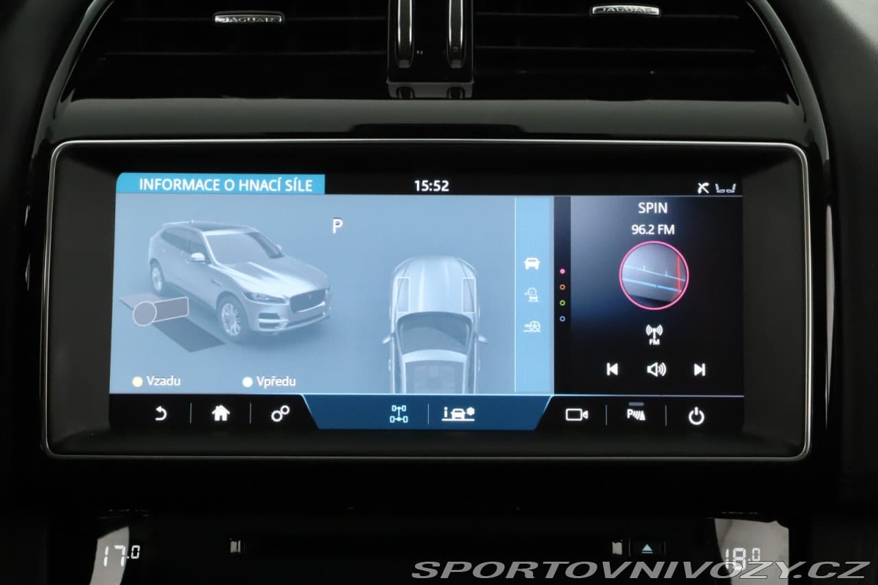 2018 Jaguar F-PACE - 15