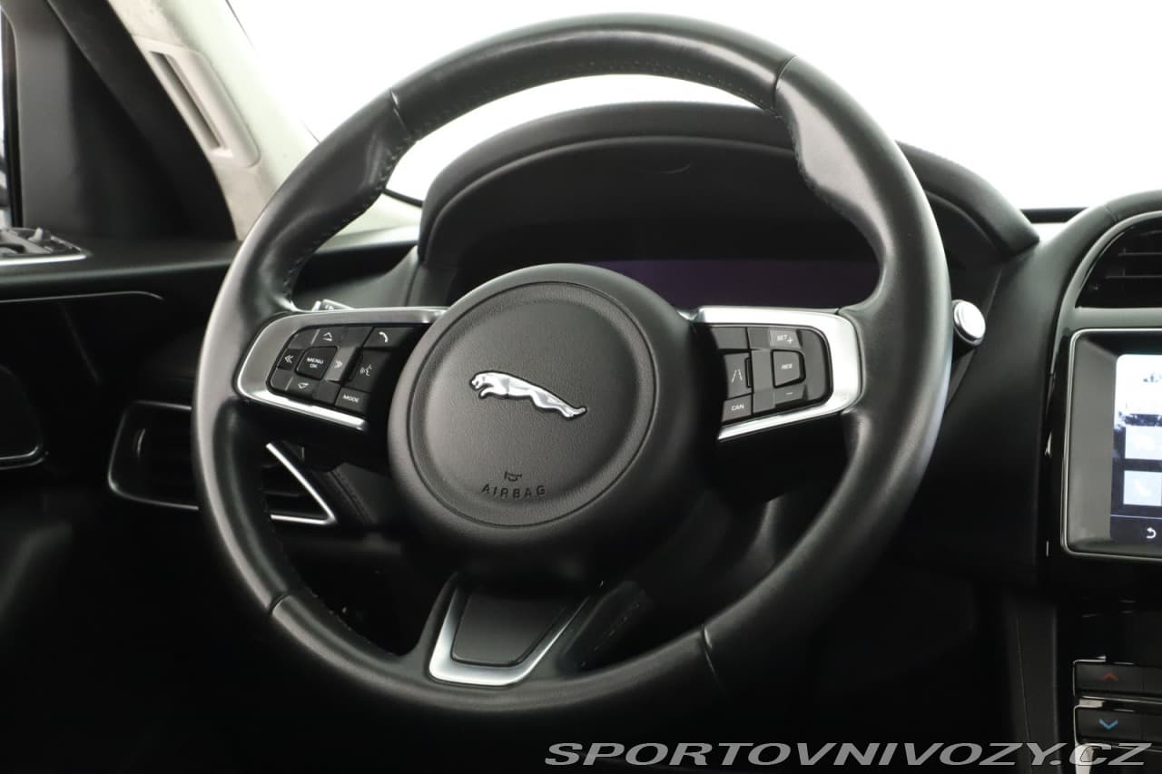 2018 Jaguar F-PACE - 20