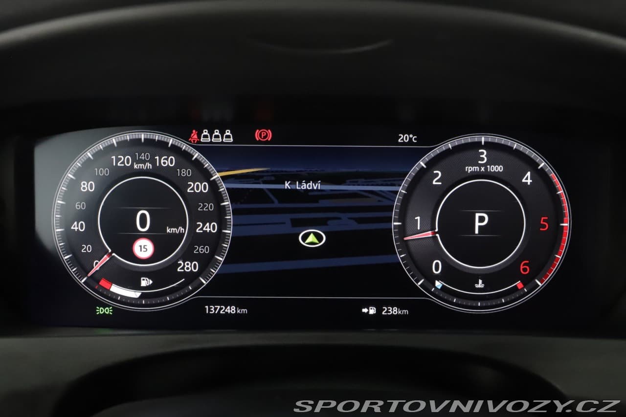 2018 Jaguar F-PACE - 8