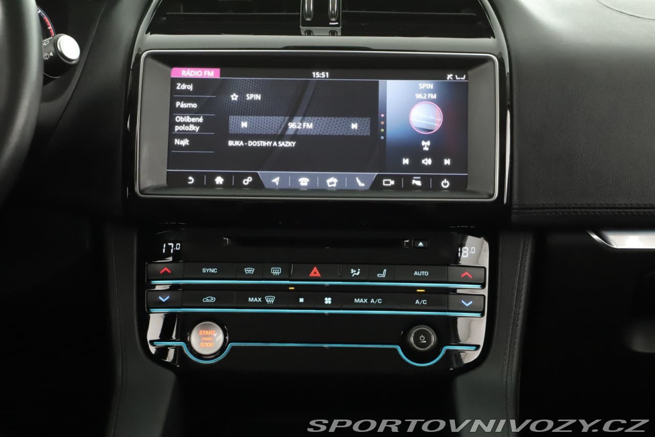 2018 Jaguar F-PACE - 9