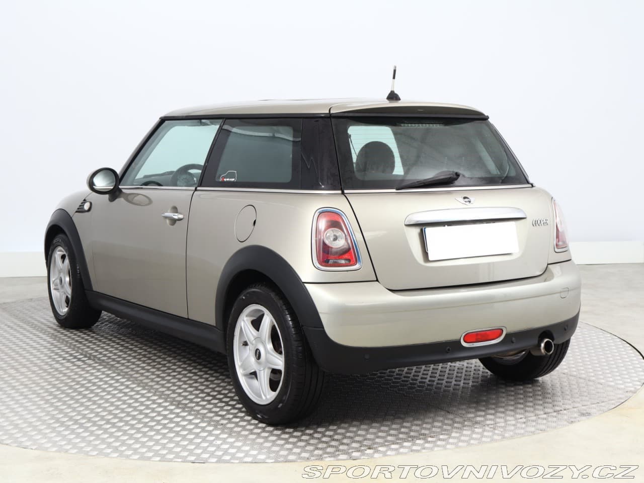 2009 Mini COOPER - 4
