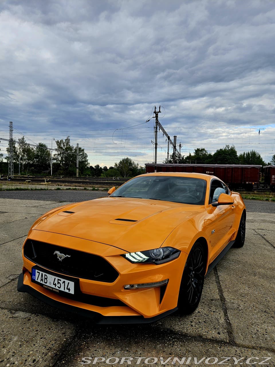2018 Ford MUSTANG - 2