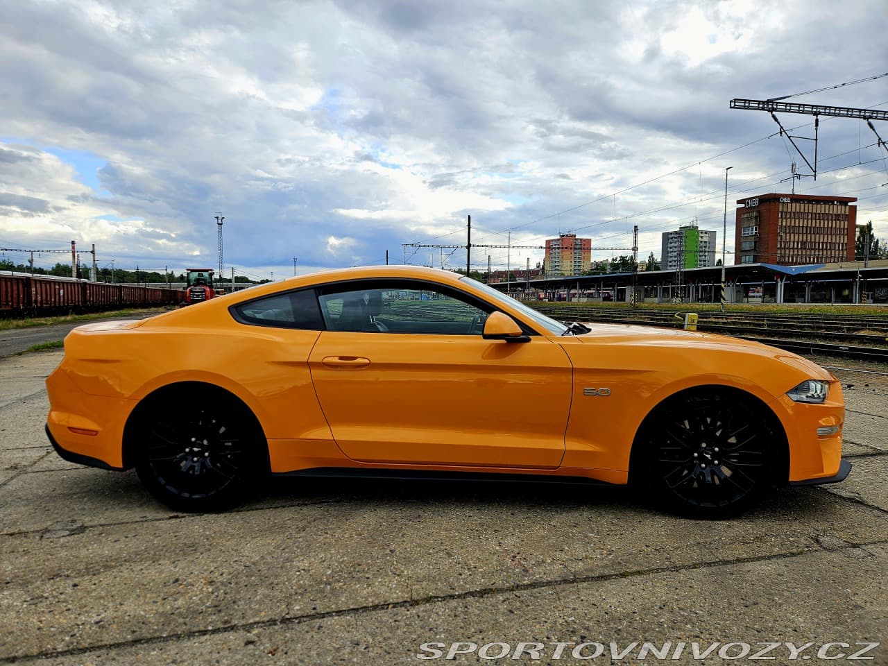 2018 Ford MUSTANG - 4
