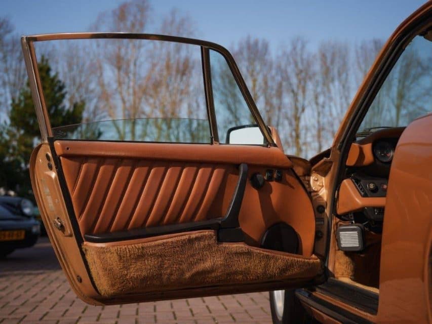 1976 Porsche 911 - 16