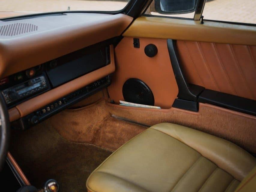 1976 Porsche 911 - 18