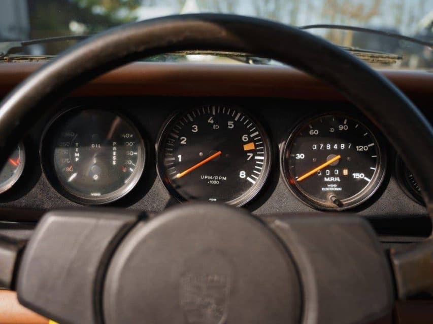 1976 Porsche 911 - 19
