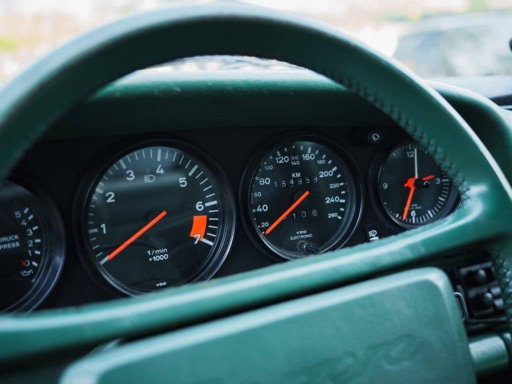 1988 Porsche 911 - 11
