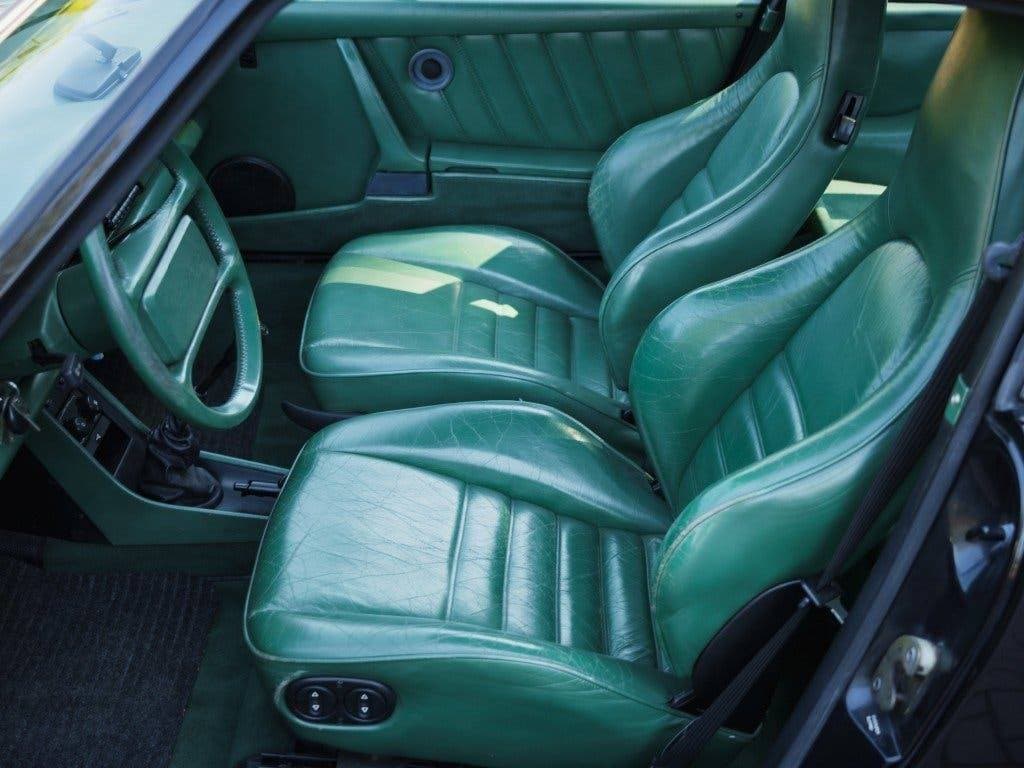 1988 Porsche 911 - 12
