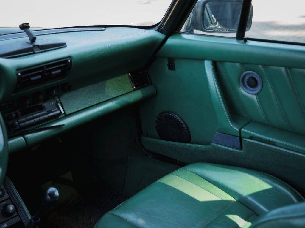 1988 Porsche 911 - 14