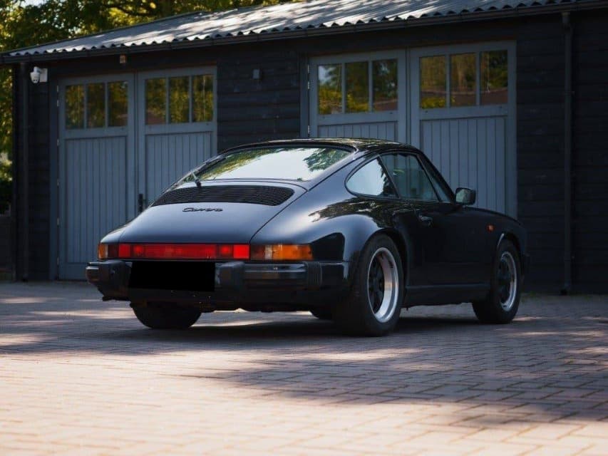 1988 Porsche 911 - 19