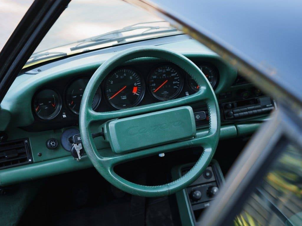 1988 Porsche 911 - 8