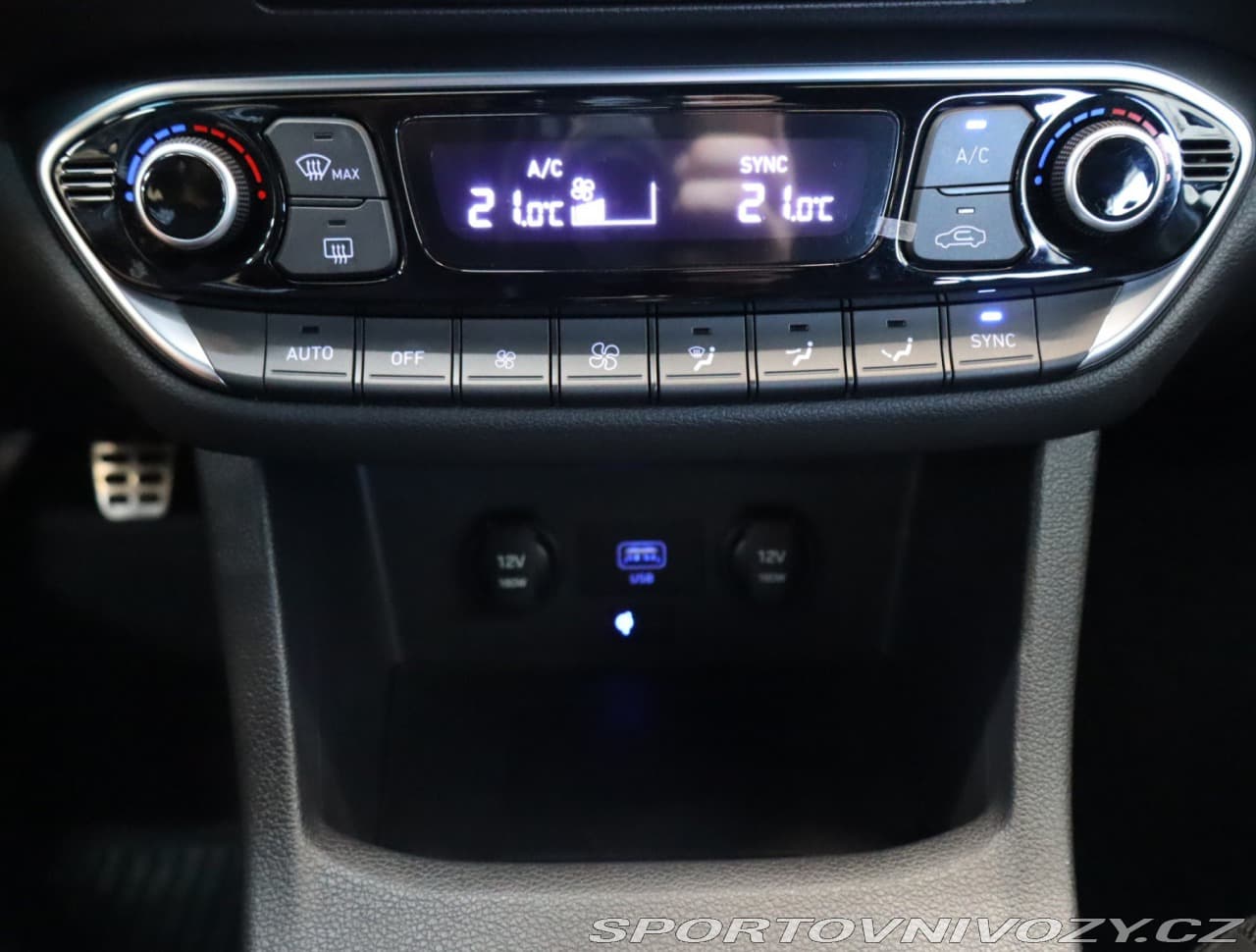 2022 Hyundai i30 - 18