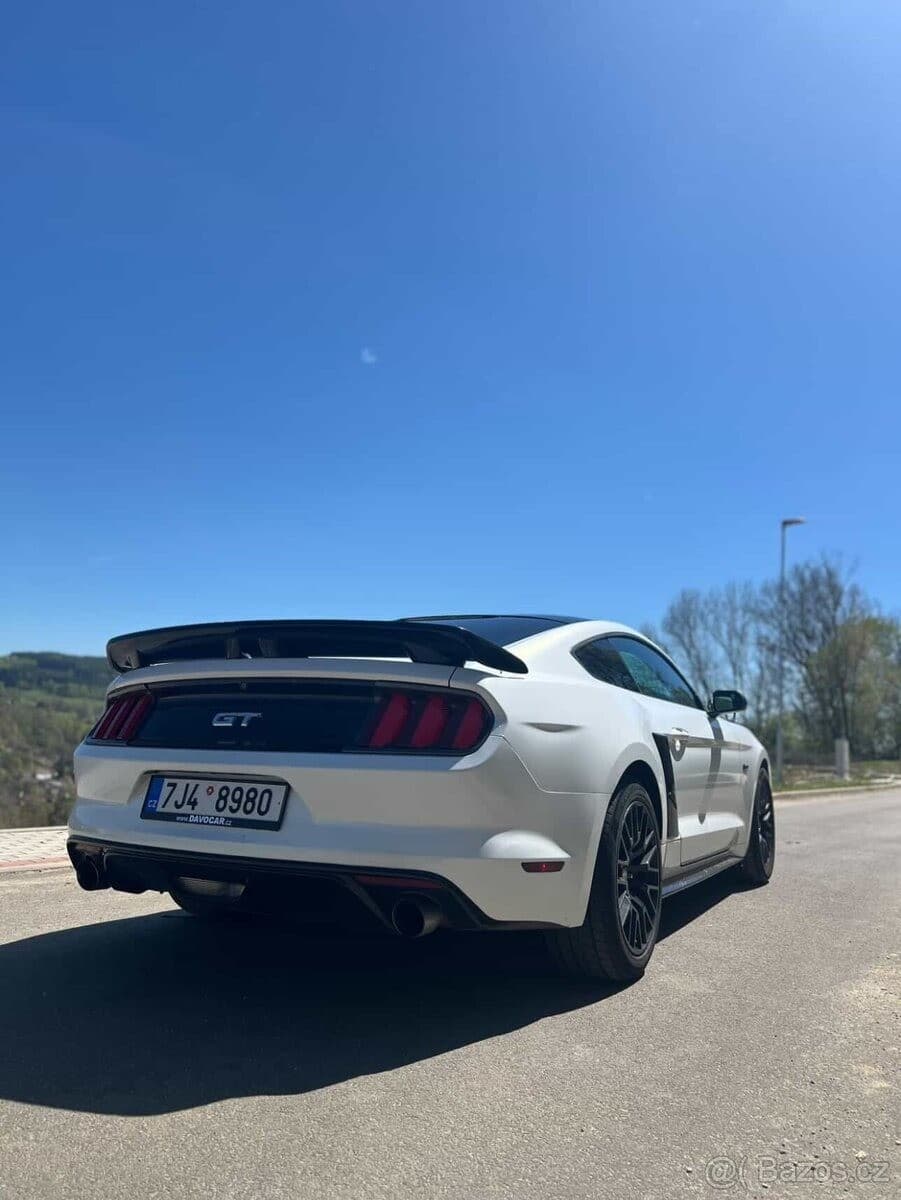 2016 Ford MUSTANG - 17