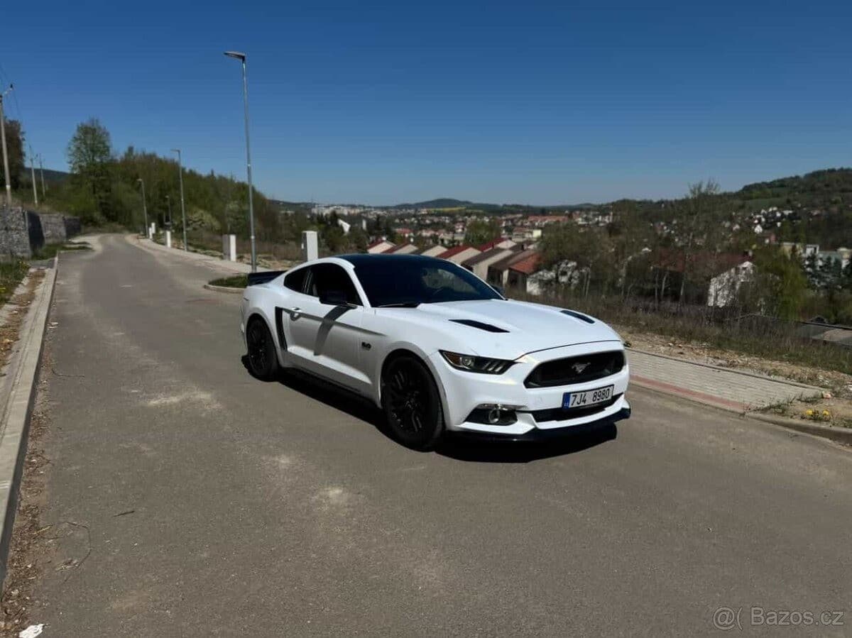 2016 Ford MUSTANG - 4