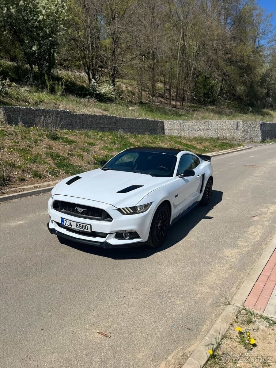 2016 Ford MUSTANG - 7