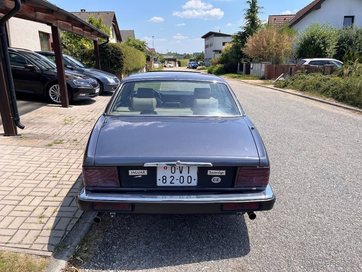 1987 Jaguar XJ - 4