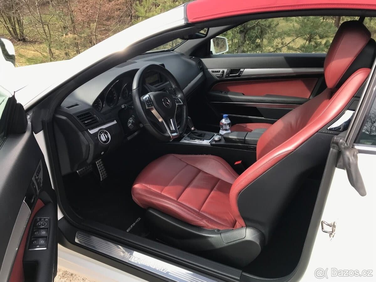 2011 Mercedes-Benz E-CLASS - 3