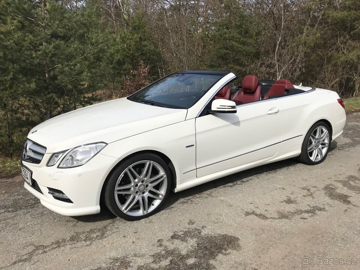 2011 Mercedes-Benz E-CLASS - 4