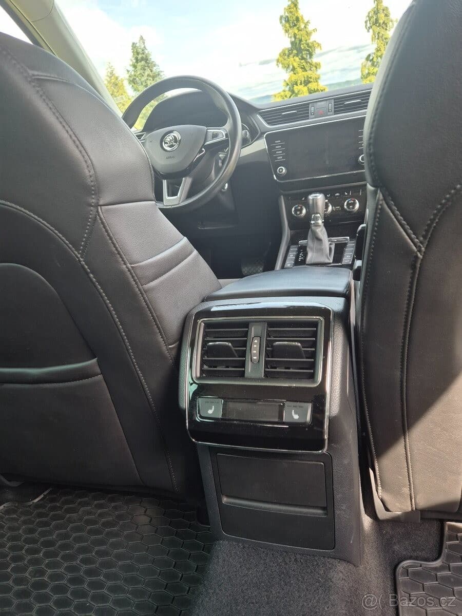 2017 Škoda SUPERB - 11