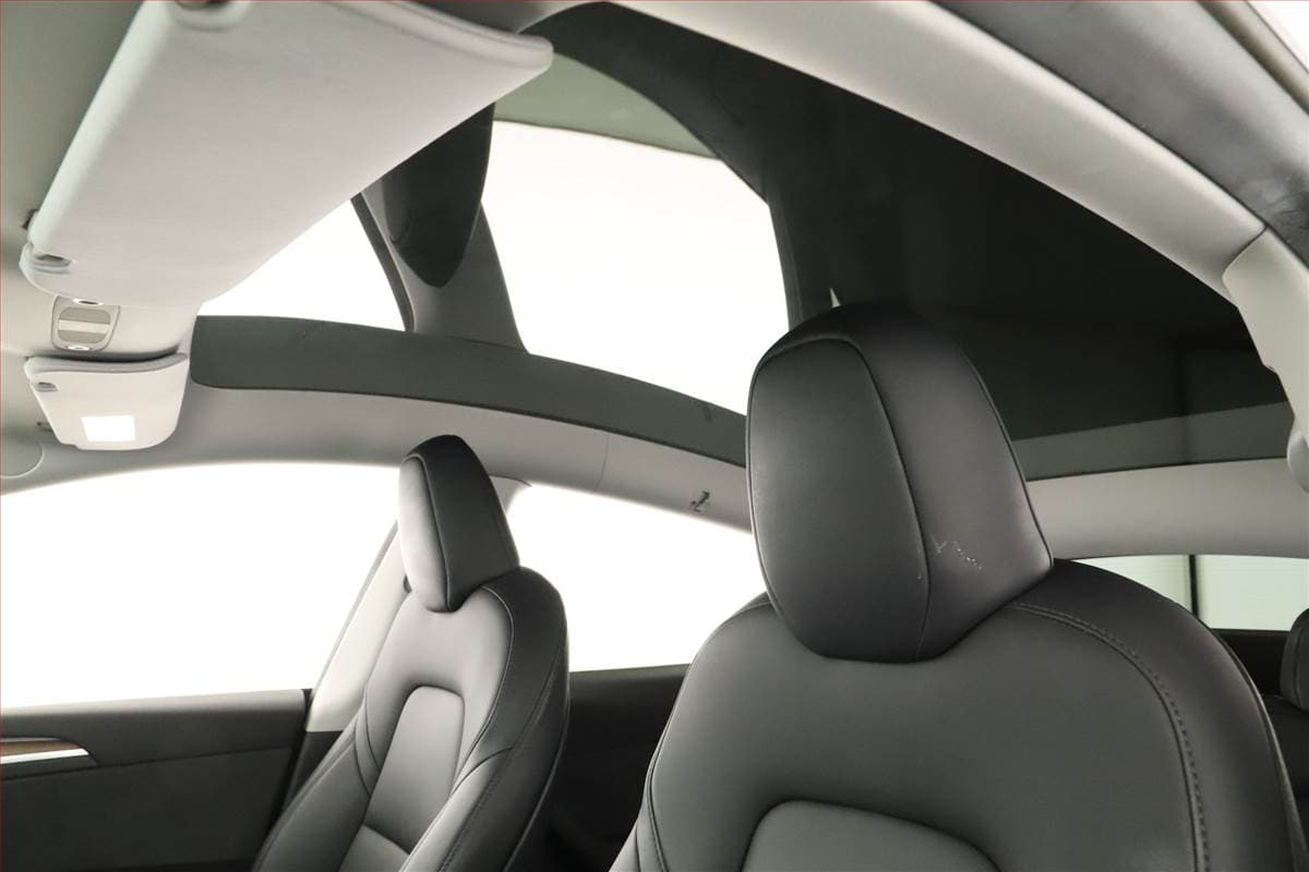 2023 Tesla MODEL Y - 12