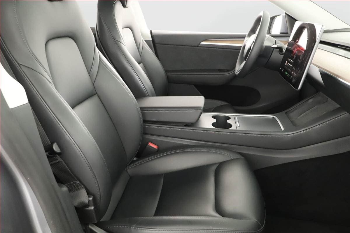 2023 Tesla MODEL Y - 7