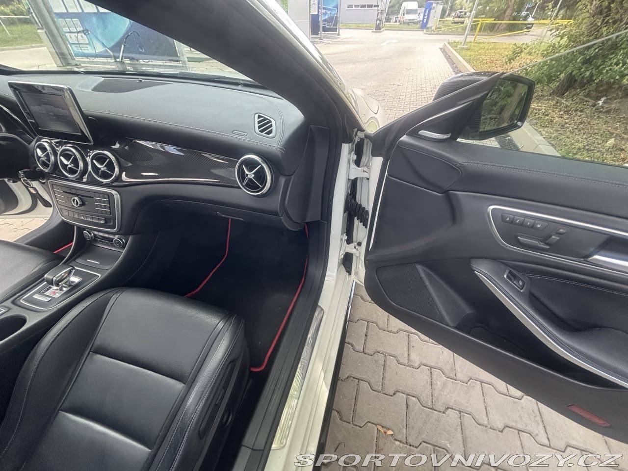 2015 Mercedes-Benz CLA - 6