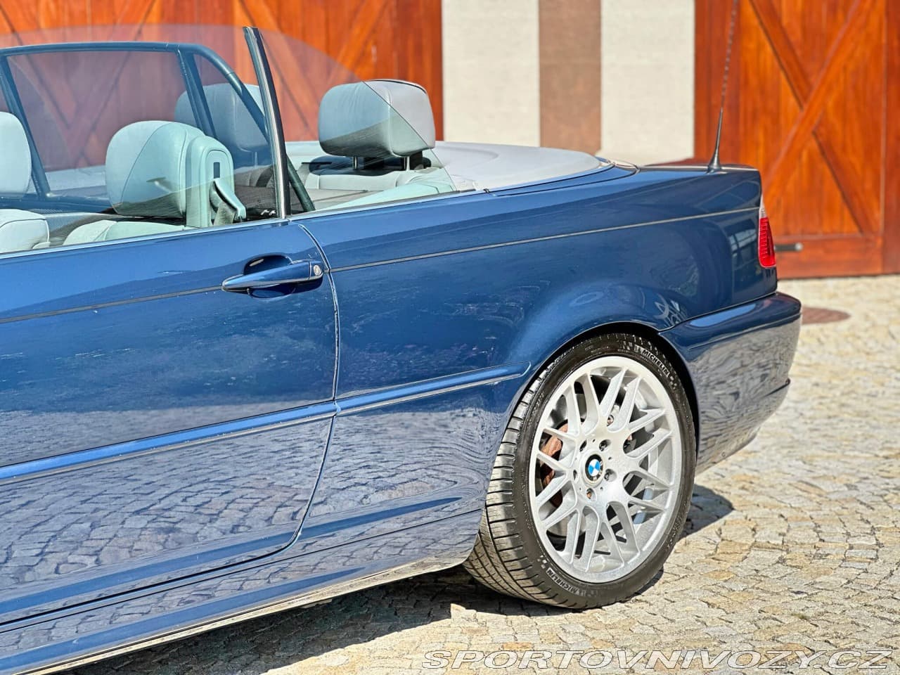 2004 BMW 3-SERIES - 9