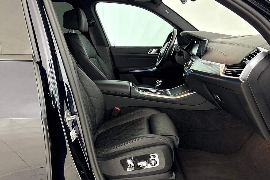 2022 BMW X5 - 15
