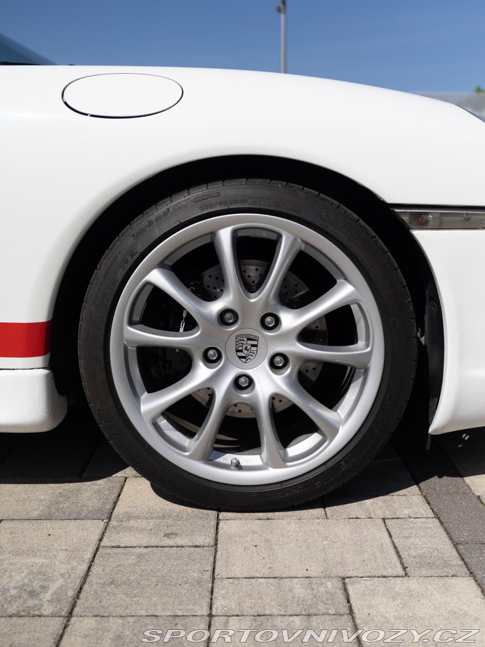 2002 Porsche 911 - 14