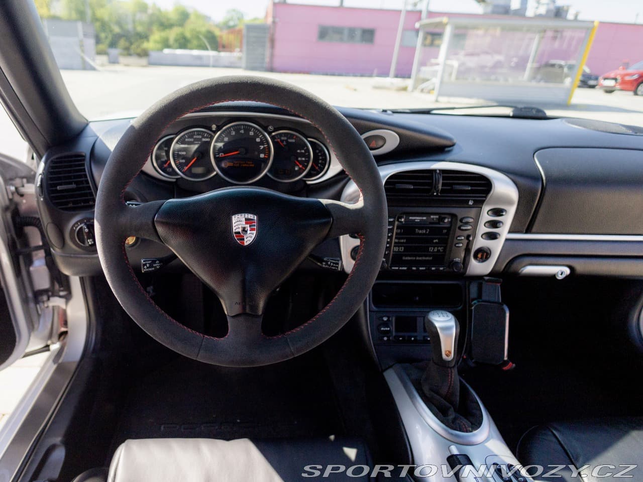 2002 Porsche 911 - 16