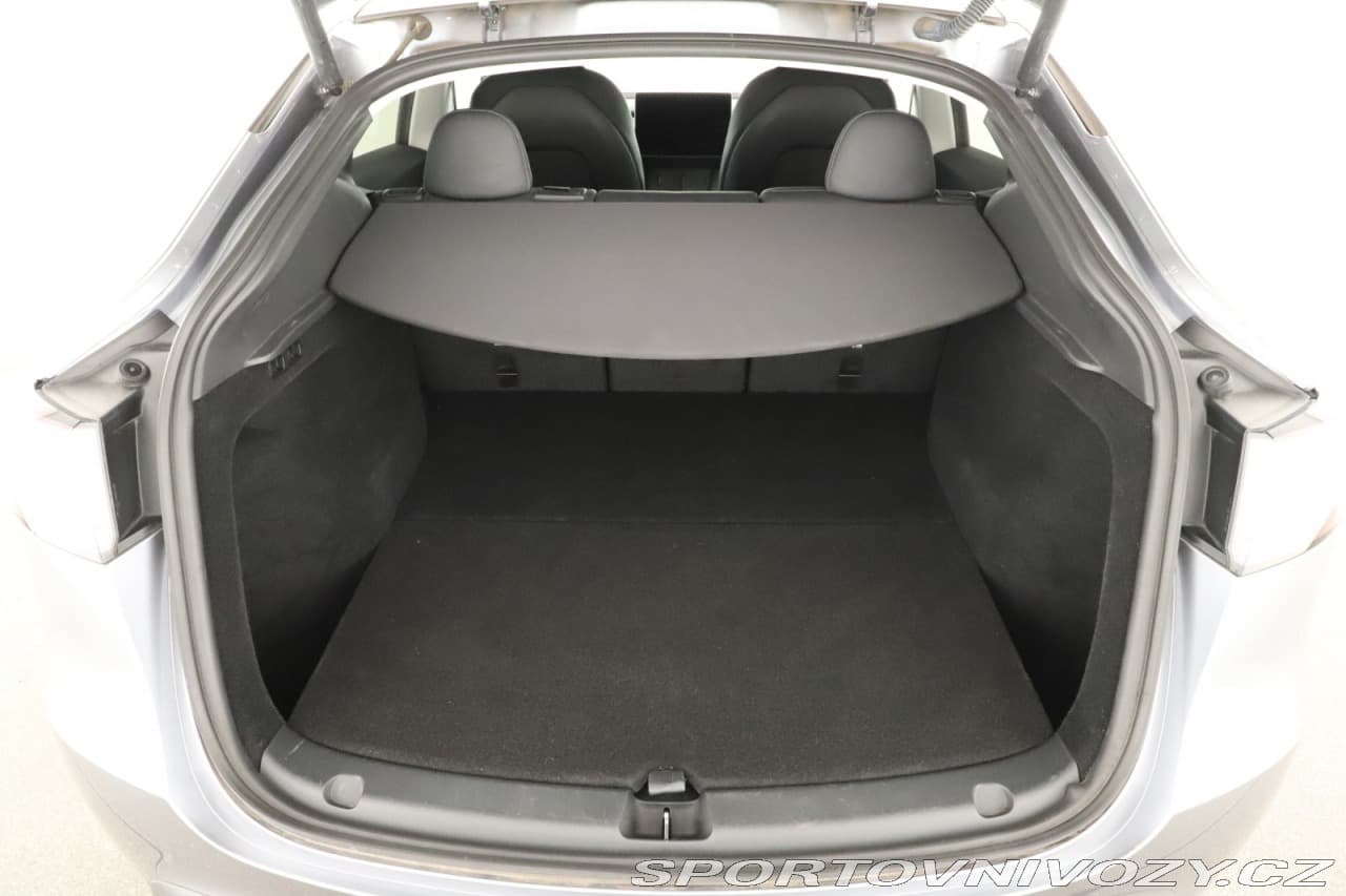 2023 Tesla MODEL Y - 10