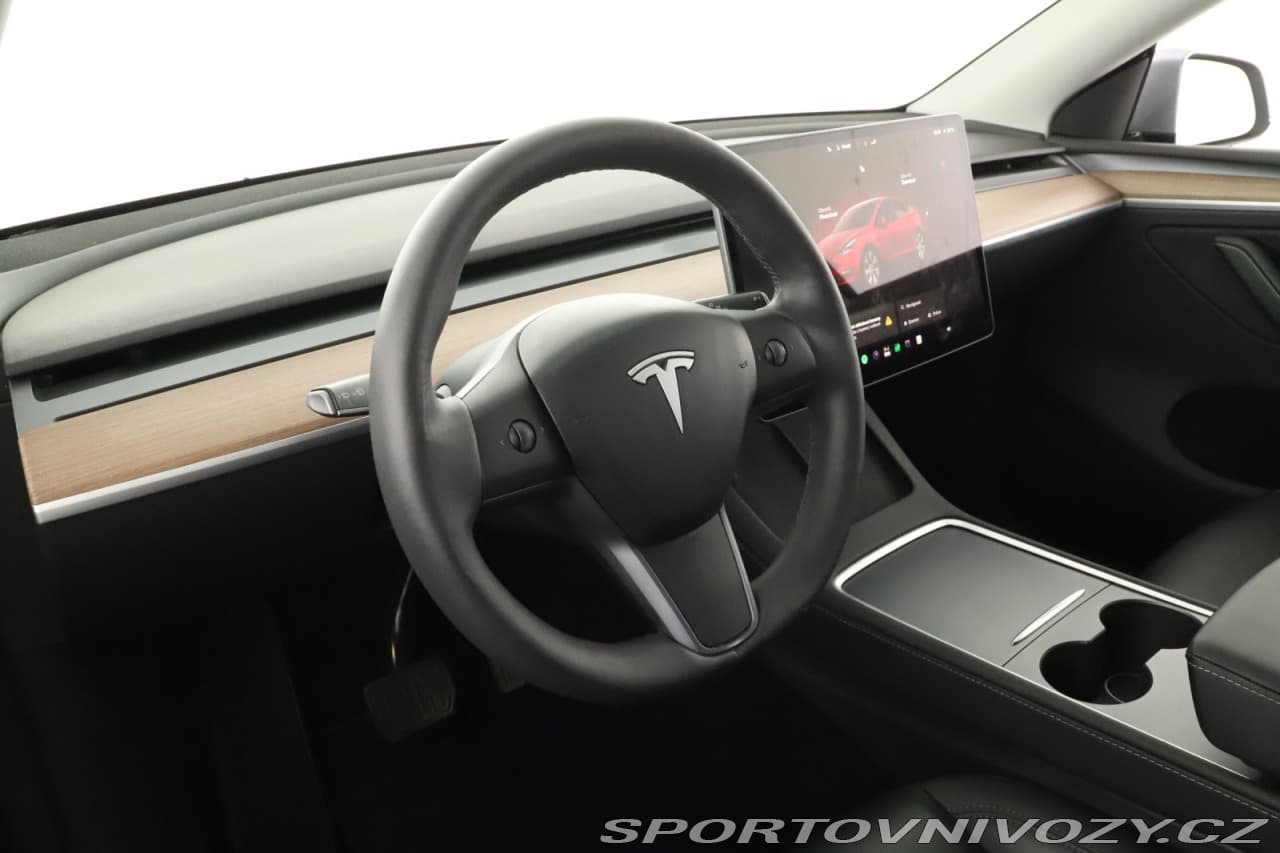 2023 Tesla MODEL Y - 19