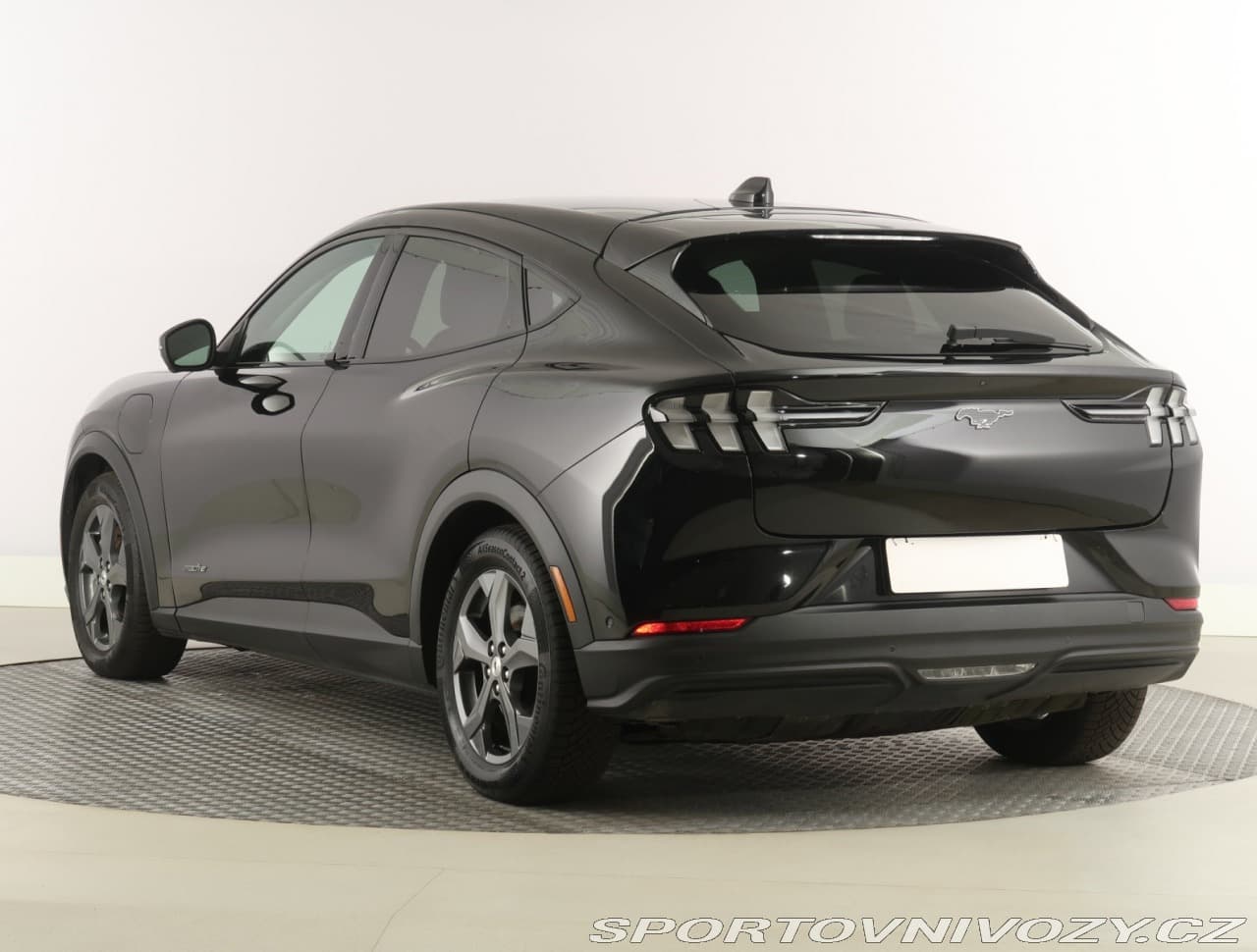 2021 Ford MUSTANG - 4
